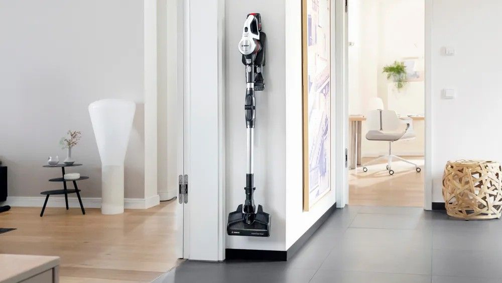 Dulkių siurblys Bosch BBS711W Dulkių siurblys Bosch BBS711W