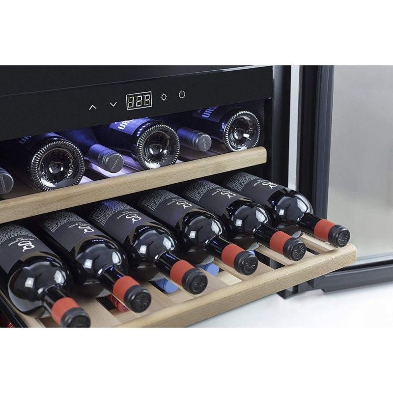 Įmontuojams vyno šaldytuvas CASO WineSafe 18 EB metalo korpusas 00629