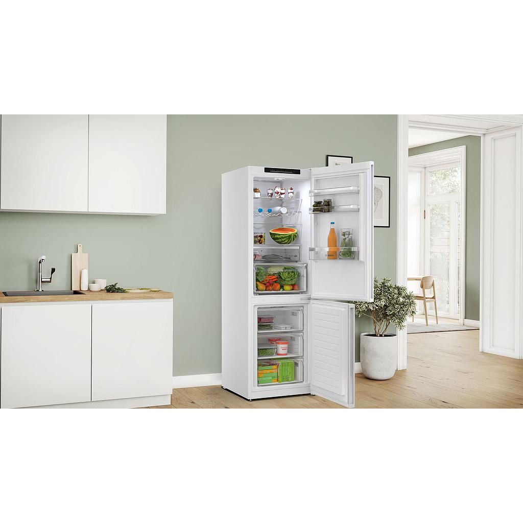 Šaldytuvas BOSCH KGN362WCF Šaldytuvas BOSCH KGN362WCF