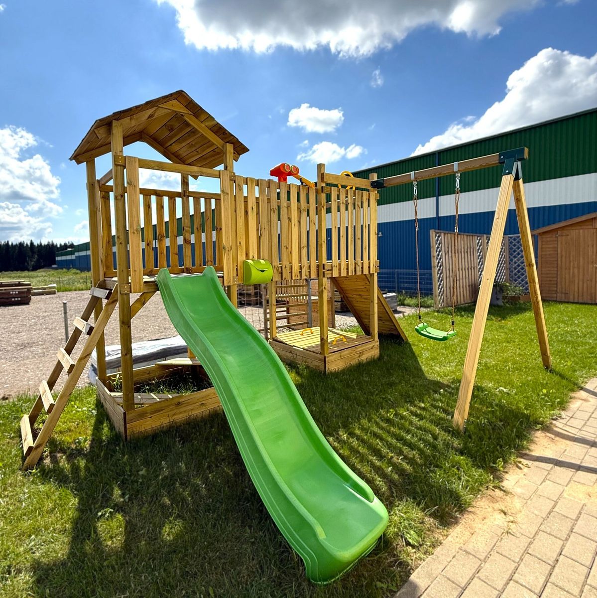 Šviesiai žalia čiuožykla 300 cm Šviesiai žalia čiuožykla 300 cm