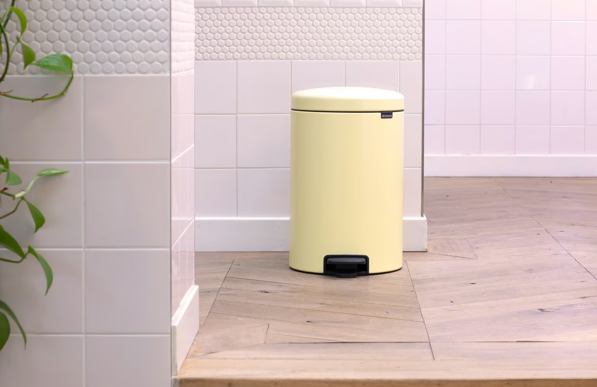 Šiukšlių dėžė Brabantia NewIcon 20L, Mellow Yellow, 233821