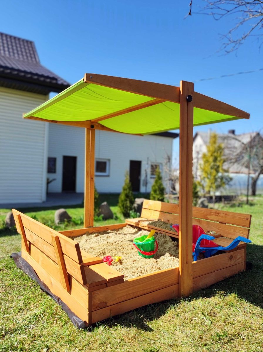 Impregnuota medinė smėlio dėžė su pilkos spalvos stogeliu ir 250 kg smėlio, 120x120 cm Impregnuota medinė smėlio dėžė su pilkos spalvos stogeliu ir 250 kg smėlio, 120x120 cm