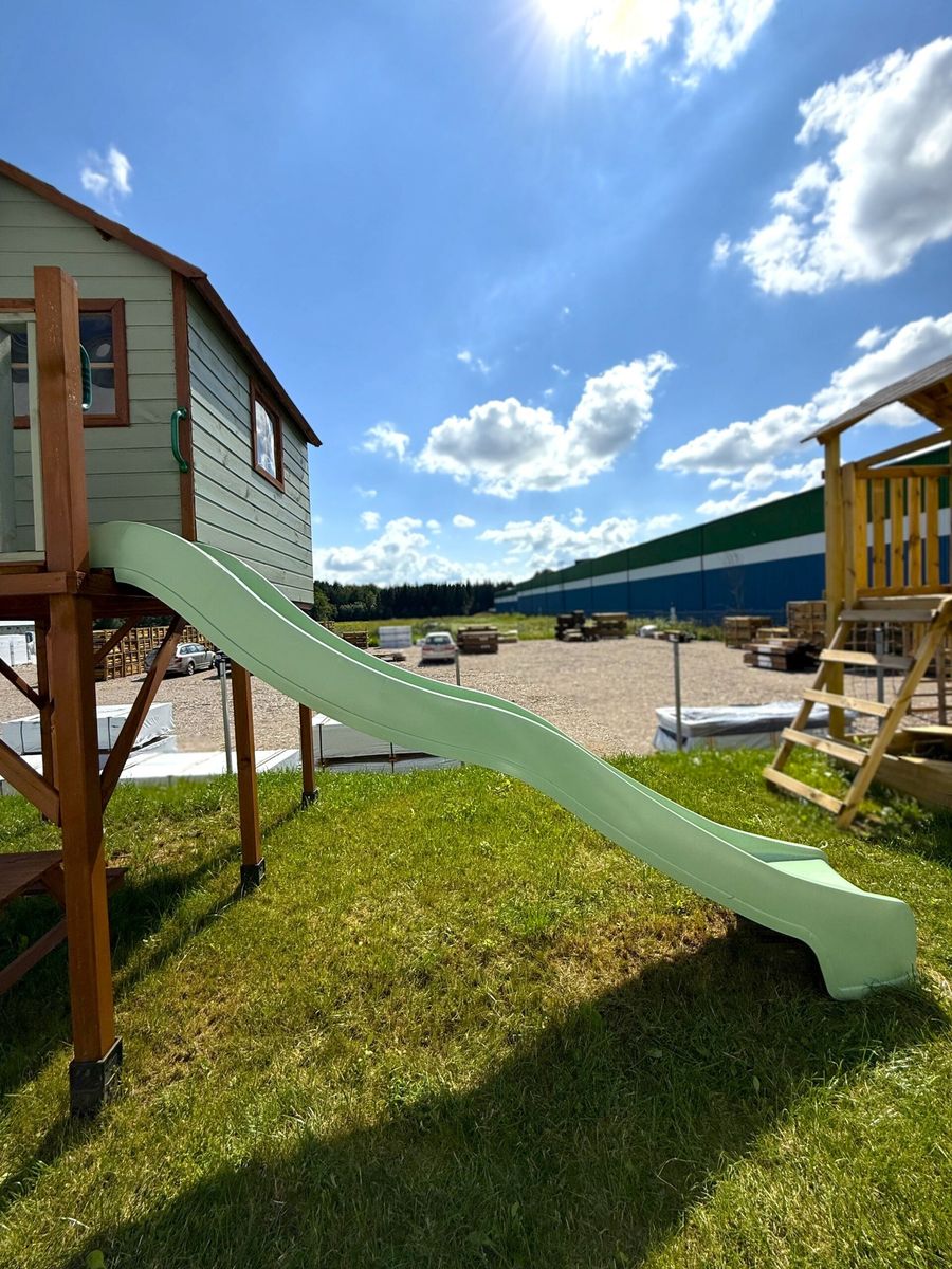 Pastelinė žalia čiuožykla 300 cm