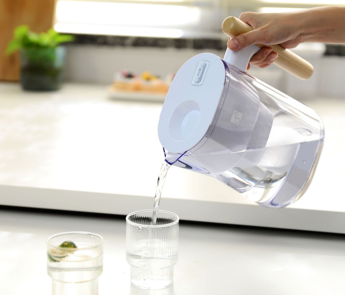 Ąsotis su vandens filtru G21, 60022500, 2,5 L, Baltas