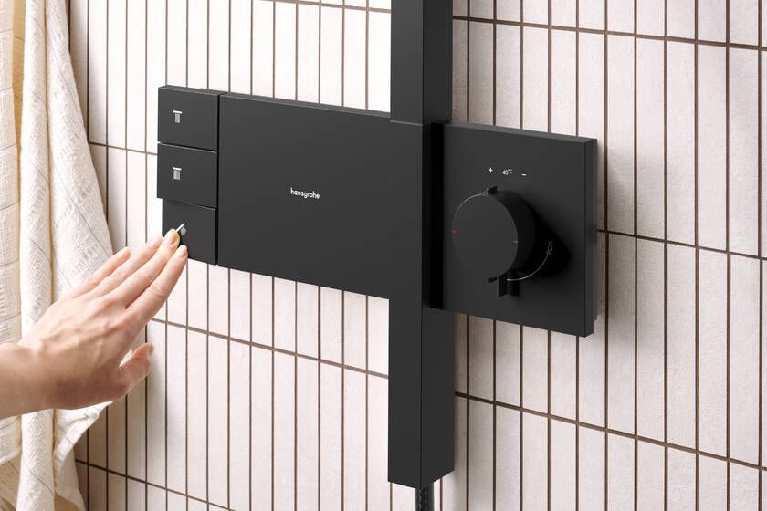 Dušo sistema HANSGROHE Raindance Alive Q su termostatu, matinė juoda, 24590670