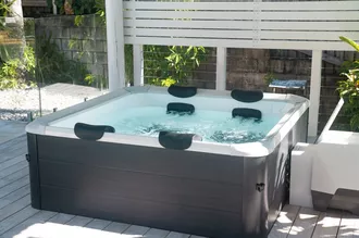 Šildomas baseinas MSpa OSLO AERO PLUS su UVC dezinfekavimu ir hidromasažu bei WIFI